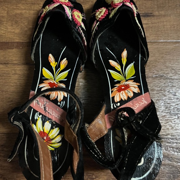 Vtg• 1940’s • Wooden • Carved • Black/ Red• Sandals • Size 6 • Philippines Shoes - Picture 12 of 13